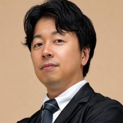 初澤慶介